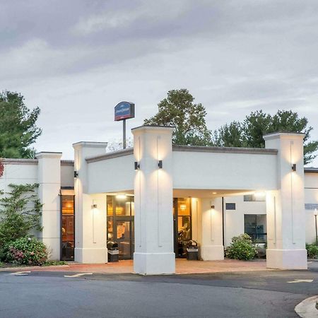 Howard Johnson By Wyndham Bartonsville/Poconos Area Exteriér fotografie