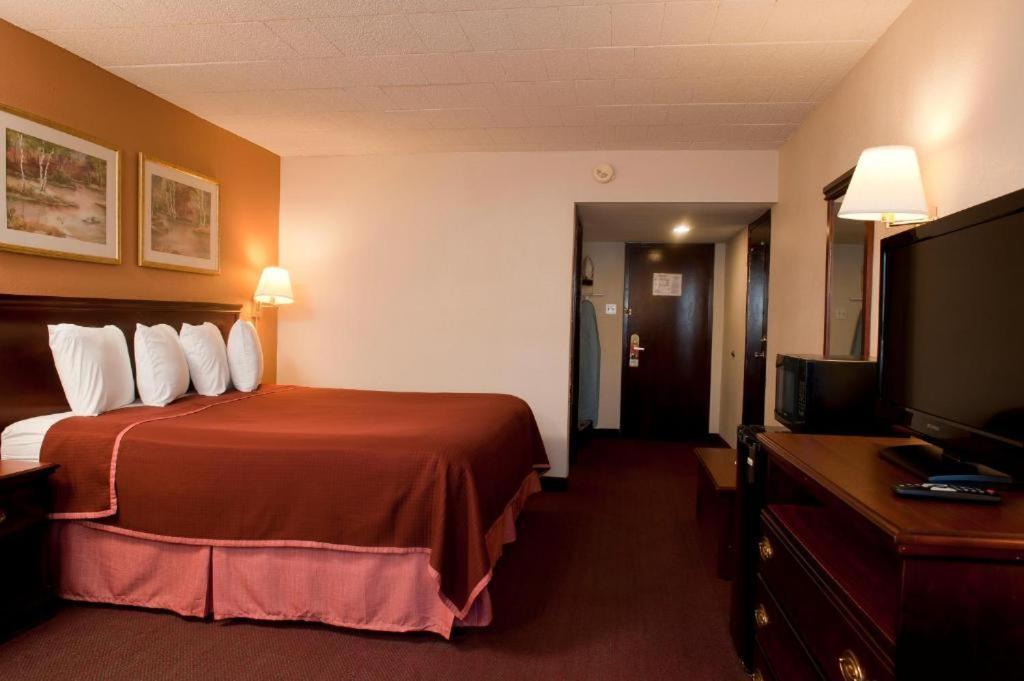 Howard Johnson By Wyndham Bartonsville/Poconos Area Exteriér fotografie