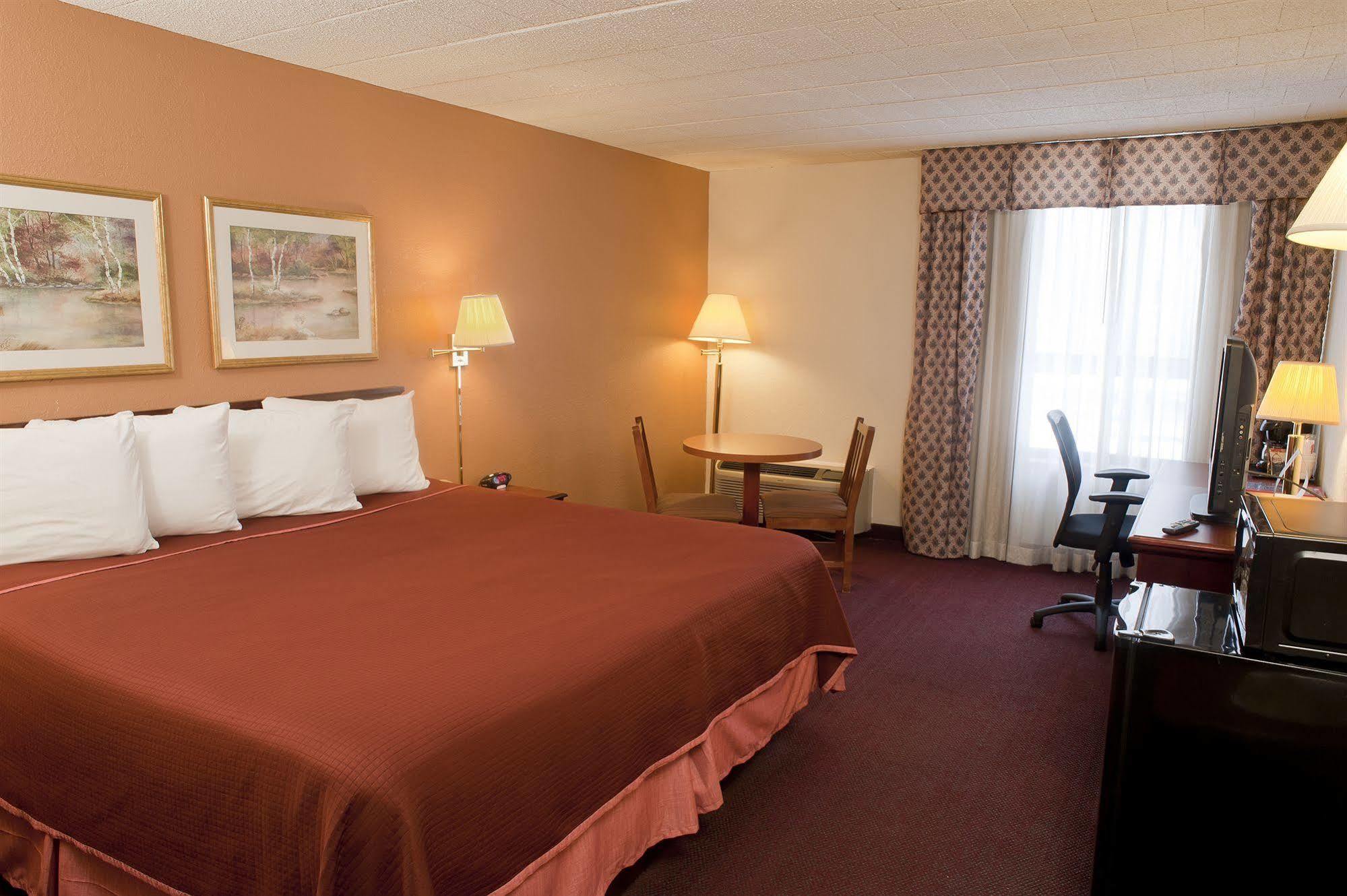 Howard Johnson By Wyndham Bartonsville/Poconos Area Exteriér fotografie