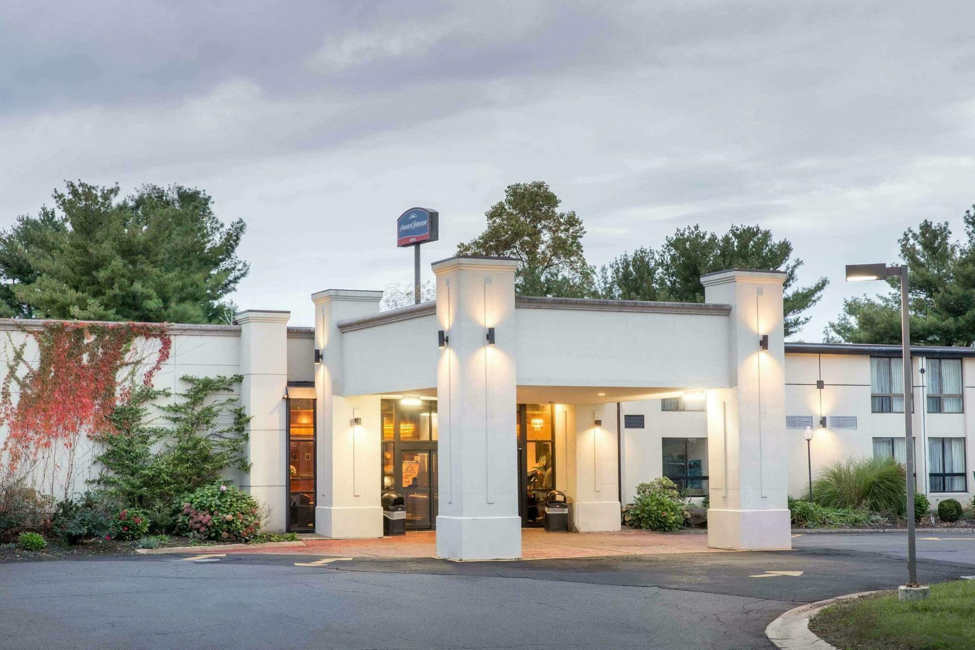 Howard Johnson By Wyndham Bartonsville/Poconos Area Exteriér fotografie
